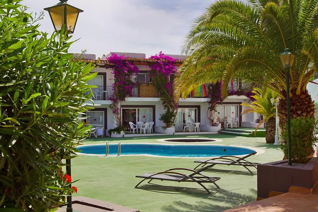 Apartahotel Villas Del Sol Santa Eularia des Riu Španělsko
